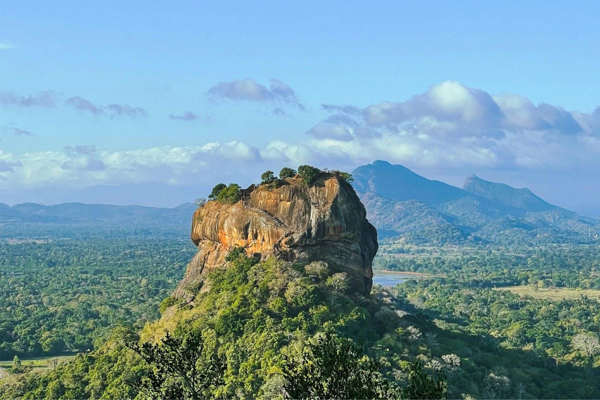 Misty Mountains Trekking